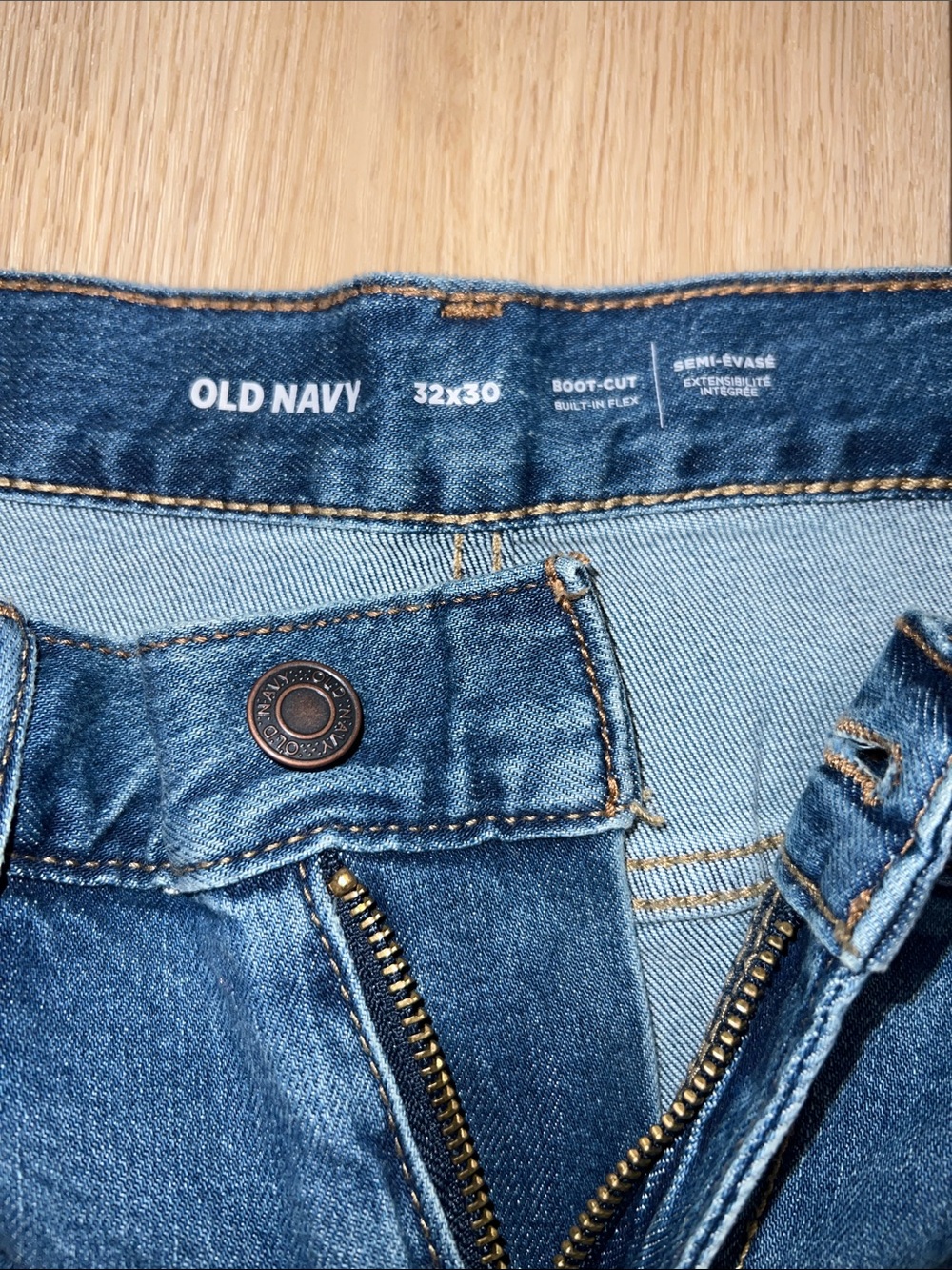 Old Navy Men's Blue Bootcut Jeans - Picture 5 of 15